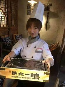 吃瓜烧烤店老板娘网红是谁,揭秘吃瓜界的美食传奇人物！”